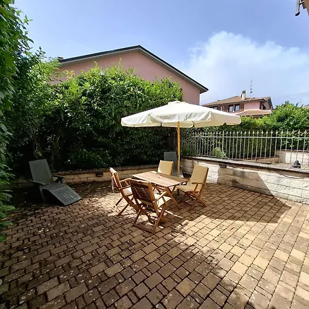 Apartament Garden House *